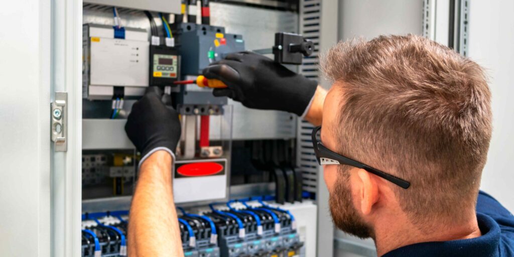 Licensed Electrician in Minneapolis